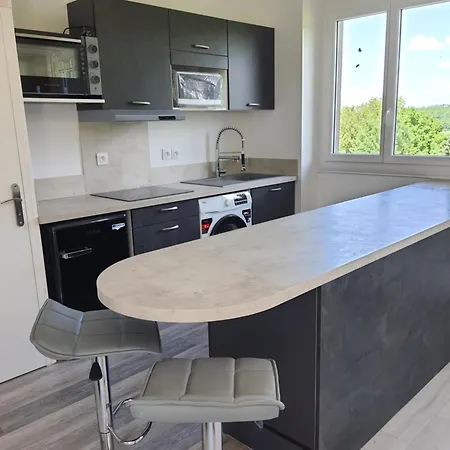 Grand T2 Confort Au Calme Avec Terrasse * Lagarrigue (Tarn)