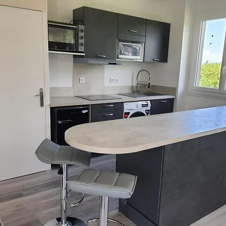 Apartment Grand T2 Confort Au Calme Avec Terrasse Lagarrigue (Tarn)
